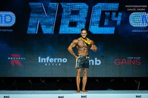 MAN'S PHYSIQUE +179